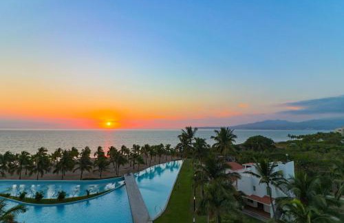 Flamingos Apartment | Marítima Playa Beach front Condo with great views