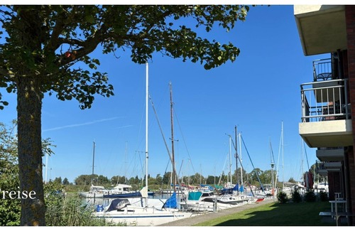 Ueckermuende Apartment | Maritime apartment in the marina of the lagoon town of Ueckermünde