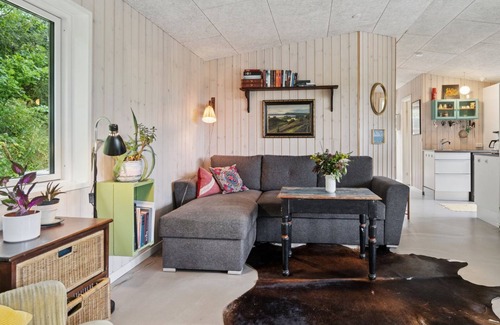 Knebel House | "Marjanne" - 800m from the sea by Interhome