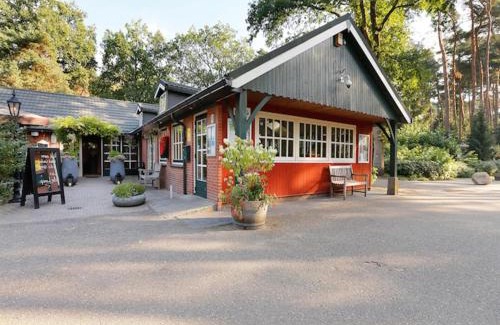 Markelo Ski Chalet | Markelo Lodge Near Trails