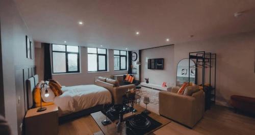 Northampton Apartment | Market Utopia, King Deluxe & Mini Deluxe Town Centre Studios, Business and Leisure Stays