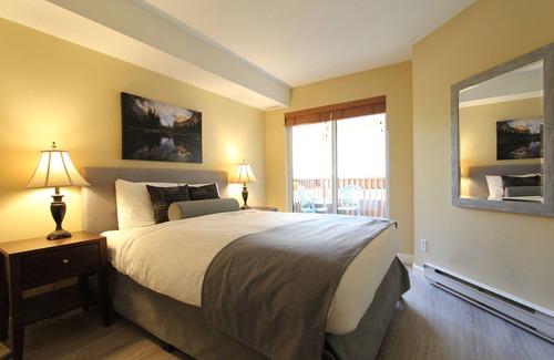 Village North Hotel | Marketplace Lodge #2H5 | Hotel Room with Queen Bed and Balcony