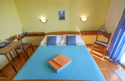 Milna Apartment | Marlene - 50 m From sea - A1