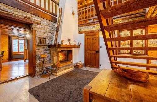 Argentiere Cabin | Marmotte Mountain Manor