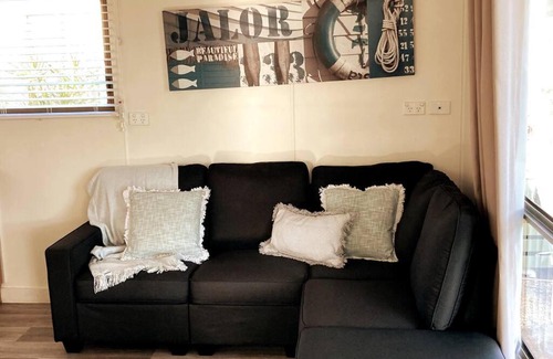 Diddillibah Apartment | Maroochydore River front Cabin - Maroochy River
