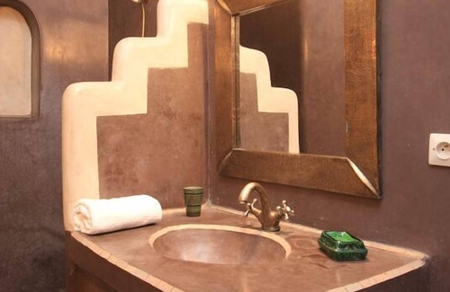 Riad Zitoun Jdid House | Marrakech Medina: Live in your riad 'Dar Kamar' Just for you, !.