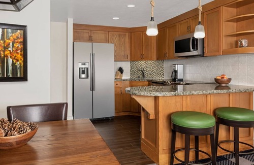 South Lake Tahoe Condo | Marriott Grand Residence Lake Tahoe | 2BR Villa