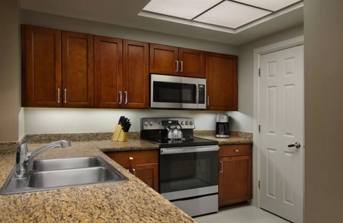 Central Beach Villa | Marriott's BeachPlace Towers (Studio)