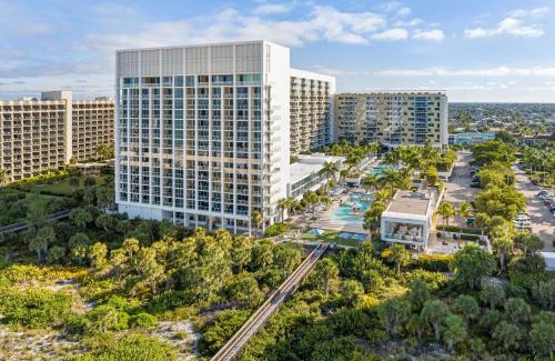 Marco Island Hotel | Marriott's Crystal Shores