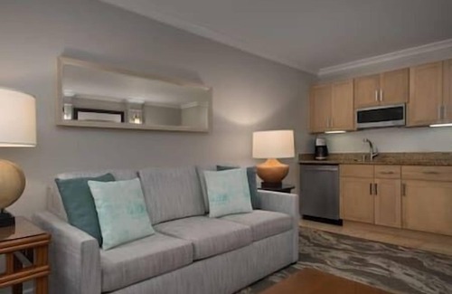 Lahaina Resort | Marriott's Maui Ocean Club Resort & Spa, Hot Tub!