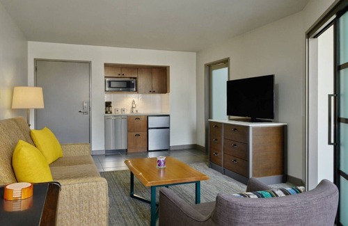Civic Core Resort | Marriott's Vacation Club Pulse, San Diego King Suite