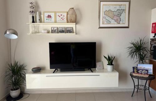 Marsalforn Apartment | Marsalforn Magic Apartment with views 2 minutes from sea