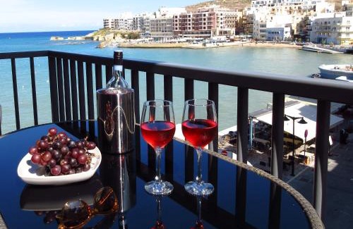 Marsalforn Apartment | Marsalforn Sea View Beachfront Studio Apartment