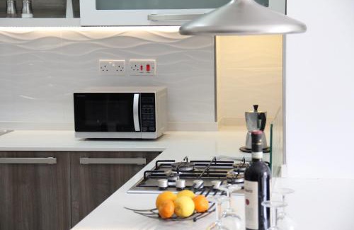Marsaskala Apartment | Marsascala Interlace Apartment with free parking