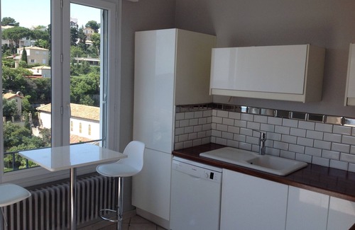 Roucas-Blanc House | Marseille corniche sea view suite
