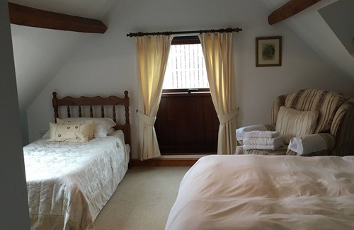 Rugeley Bed & Breakfast | Marsh Farm