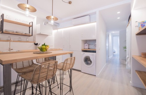 La Llotja-Born Apartment | Marsuites 2- Palace and Cathedral View (Second floor)
