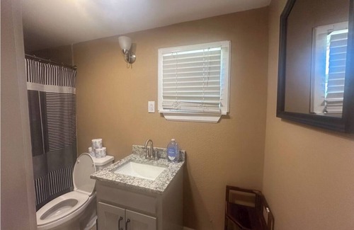 Big Spring House | Marvelous 4-bedroom house with AC in Big Spring