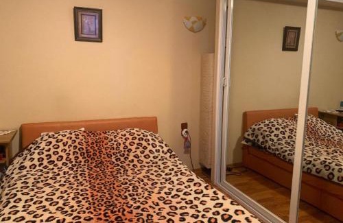 Saturn House | Mary Holiday House