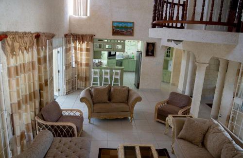 Paynes Bay Villa | Marzalea 5 Bd Villa by ZenBreak