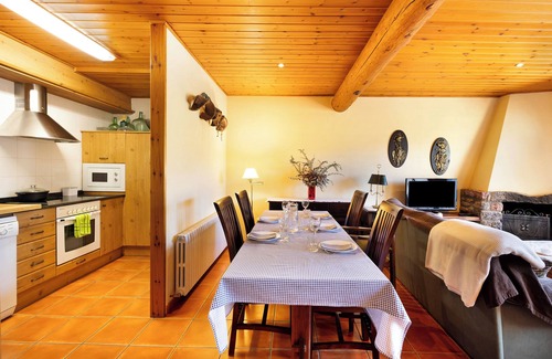 Das Other | 'Mas Cal Gintó' with Mountain View, Private Terrace and Wi-Fi