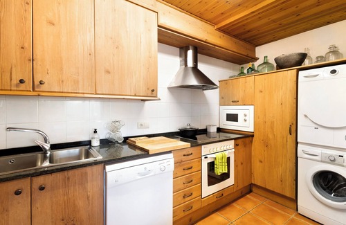 Das Other | 'Mas Cal Gintó' with Mountain View, Private Terrace and Wi-Fi