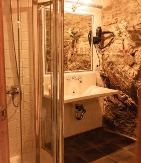 Montferrer I Castellbo Hotel | Mas D'en Roqueta