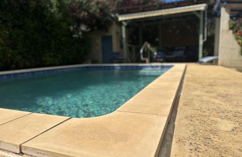 Arpaillargues-et-Aureillac Villa | Mas des rêves - piscine - clôturé