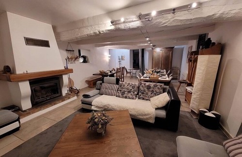 Montbrun-les-Bains Bed & Breakfast | MAS DE REILHANETTE