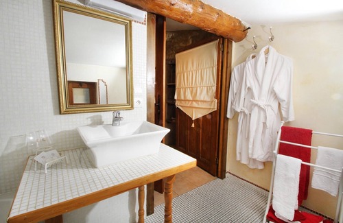 Grane Other | Mas DISTAISE, 5 bedrooms, 4 bathrooms, pool, billiards. Vacations with family and friends