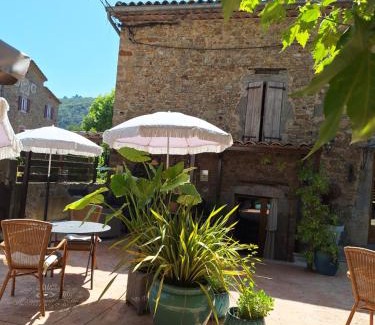 Generargues Bed & Breakfast | MAS ELENA