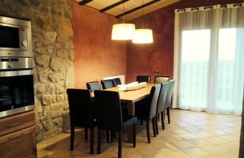 L'Espunyola Cottage | Masia La Coromina country house for 10 people perfect (full rental)