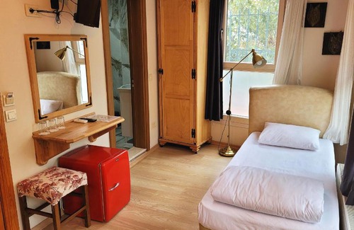 Kumkapi Bed & Breakfast | Masif House