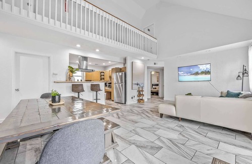 Orlando Beach House | Massive Property With Pool Perfect for Big Groups