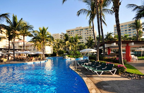Mazatlan Resort | Master Bedroom at The Mayan Palace, Mazatlan