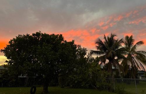 Hilo House | Master Suite with Private Bath 15 min from beach