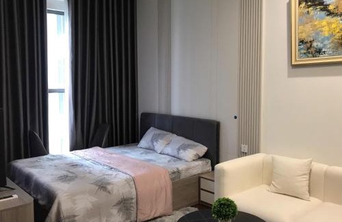 Gia Lam Apartment | Masteri Waterfront Homestay