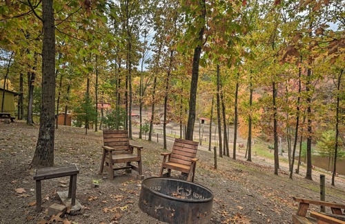 Huntingdon Cabin | 'Matt Dillon' Cabin ~ 1 Mile to Raystown Lake!