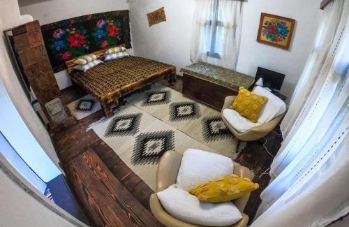 Vicovu de Sus House | Matusana- casă tradițională bucovineană