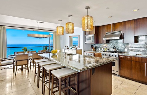 Kaanapali Condo | Maui Resort Rentals: Honua Kai – Incredible 8 Bedroom Oceanfront Gem, Over 5200 combined Sq. Ft. w/Built-in Viking B.B.Q.!