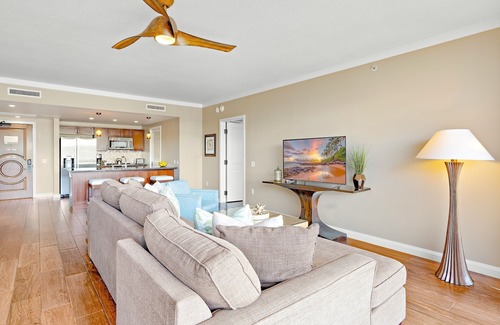 Honokowai Condo | Maui Resort Rentals: Honua Kai Konea 705 - Upgraded 7th Floor Interior 2BR Suite w/Unobstructed Ocean Views!
