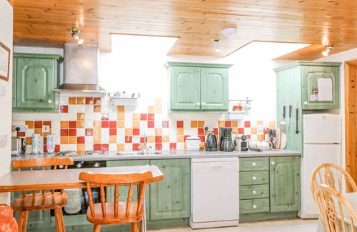 Leap House | MAULNAGIRRA, pet friendly, with open fire in Leap, County Cork