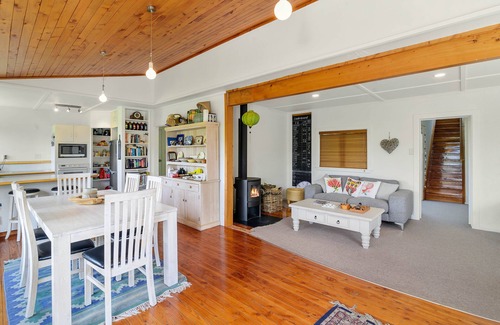 Lake Tarawera House | MAUNGA MOANA AT LAKE TARAWERA WITH THE BEST SWIMMING BEACH A SHORT WALK AWAY