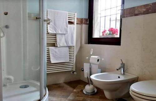 Moltrasio House | Mauro apartment. Fresh and peaceful.