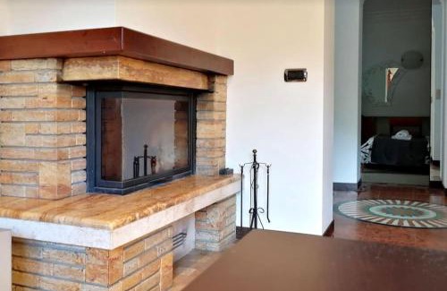 Moltrasio House | Mauro apartment. Fresh and peaceful.