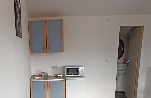 Burtaisi Apartment | Mavi