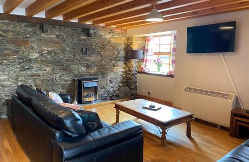 Lochgilphead House | Mawenyoupe