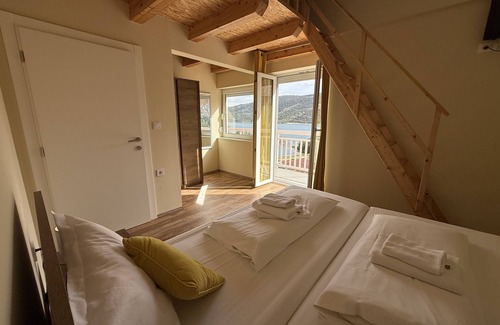 Marina Hotel | Max Gastro Beach House