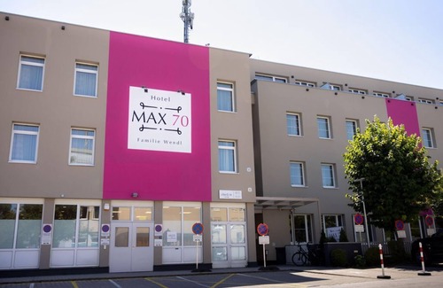 Maxglan House | MAX70 Comfort PLUS - HOTEL max70