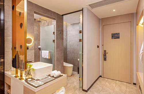 Prampir Makara Hotel | Maxx Phnom Penh Downtown (By H World)